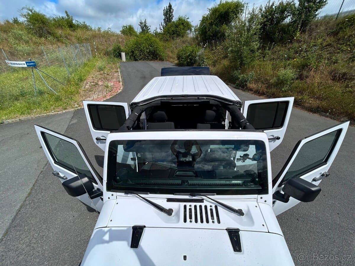 2012 Jeep WRANGLER - 8