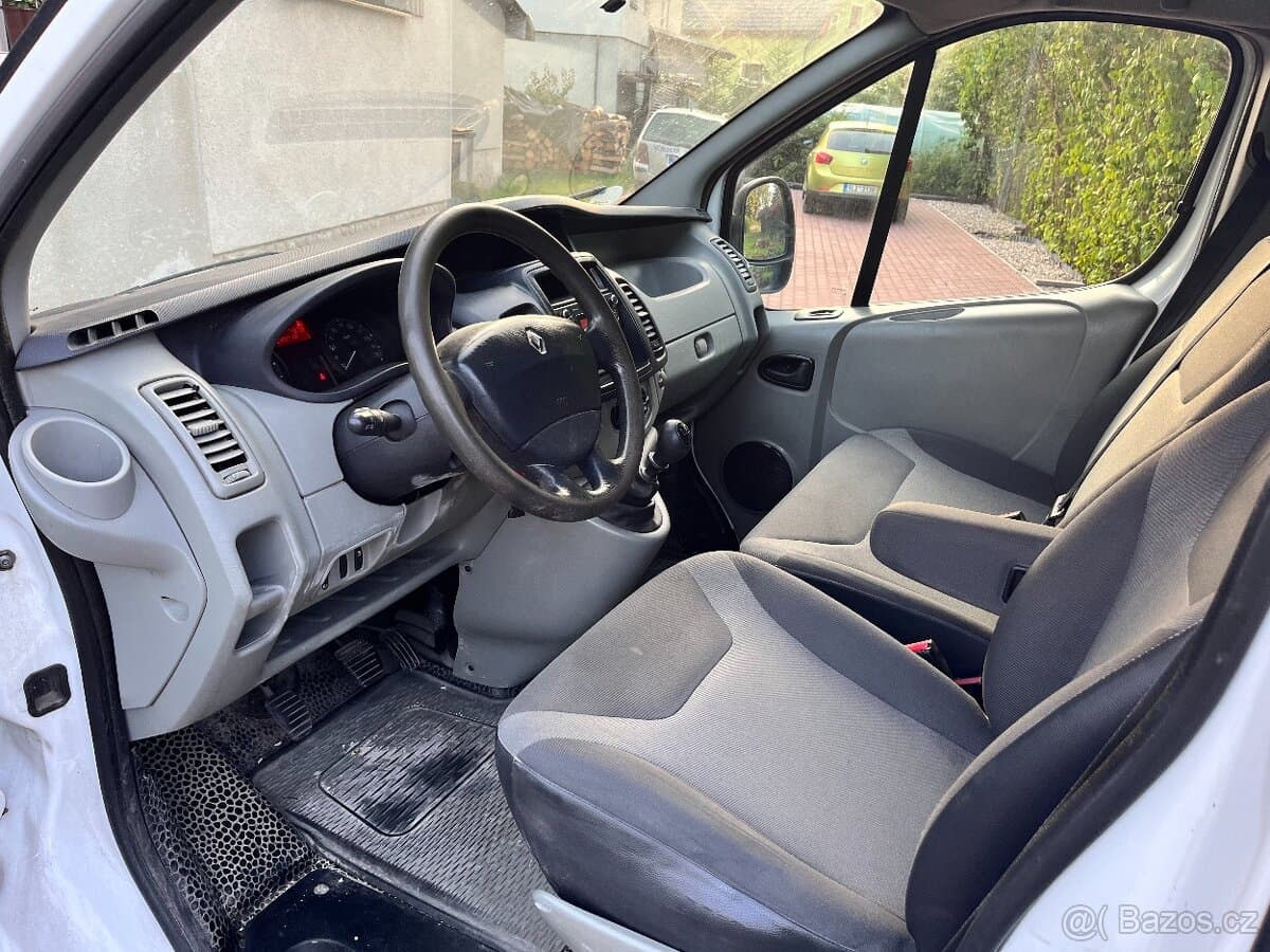 2013 Renault TRAFIC - 8