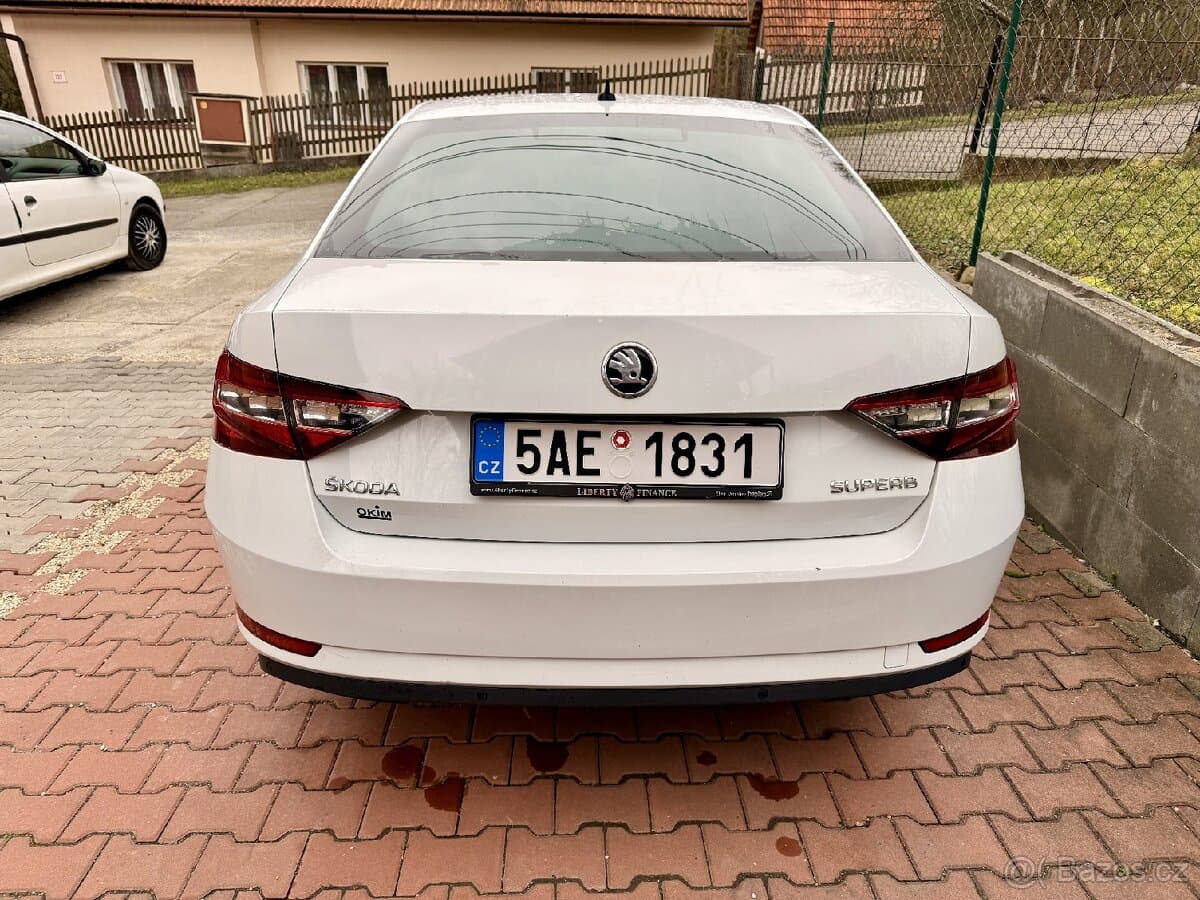 2016 Škoda SUPERB - 8