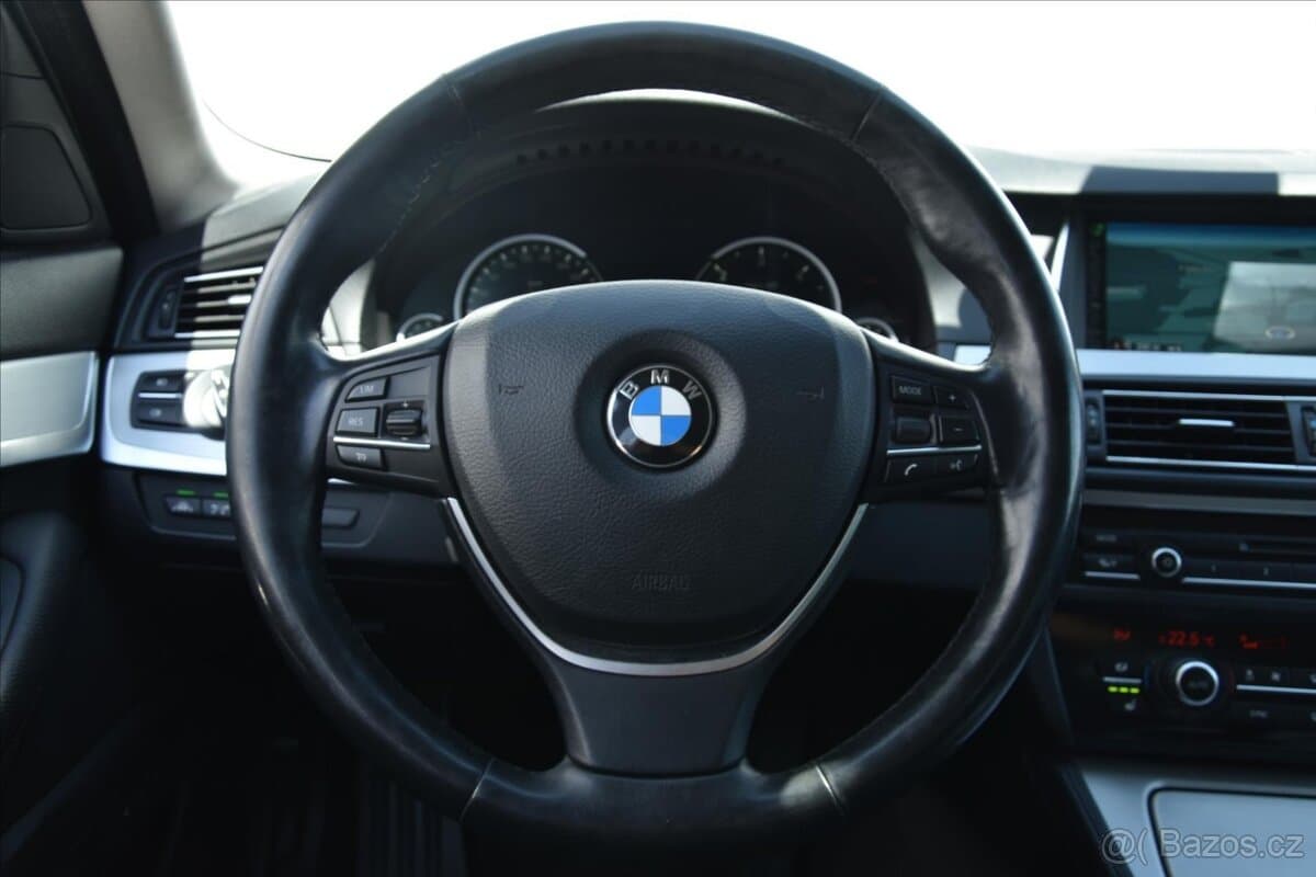 2015 BMW 5-SERIES - 8