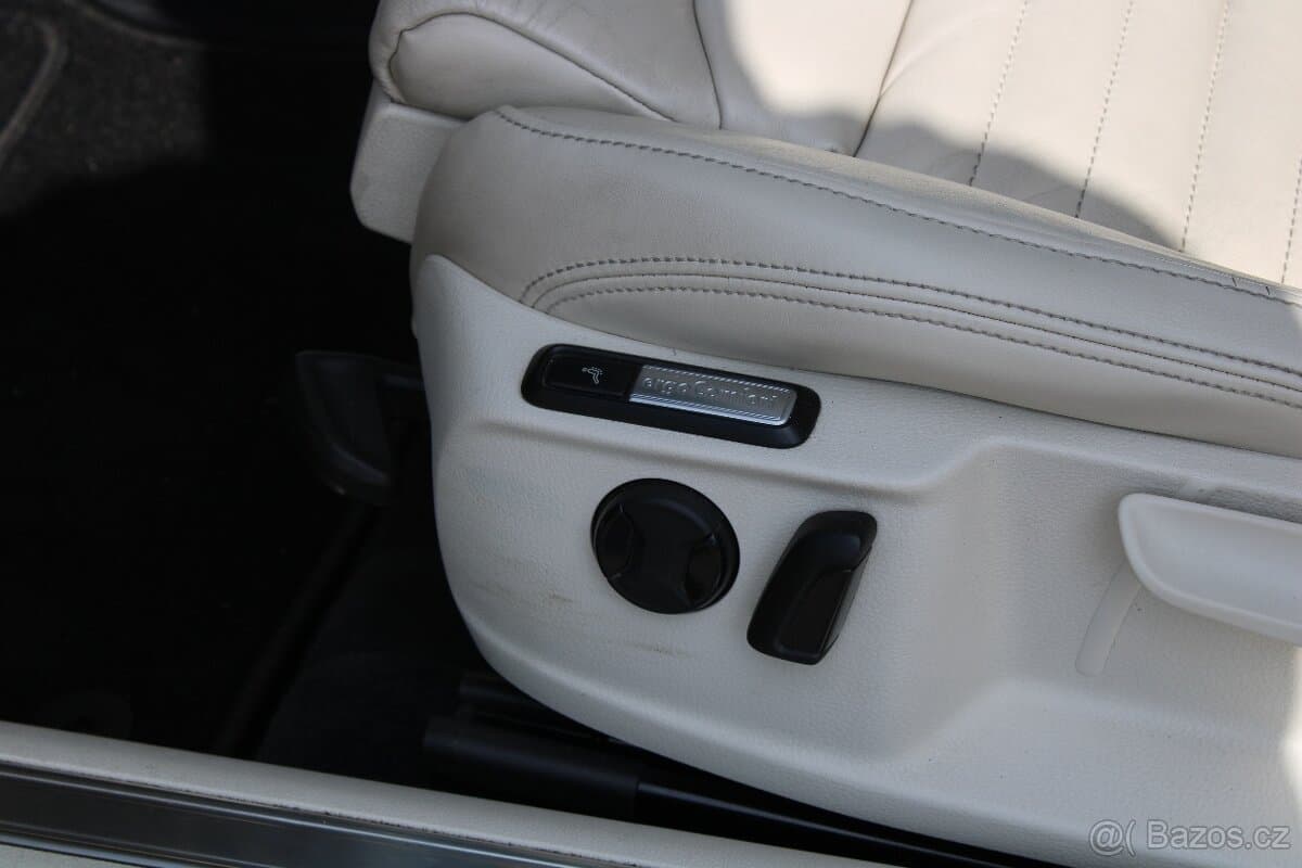2015 Volkswagen PASSAT - 8