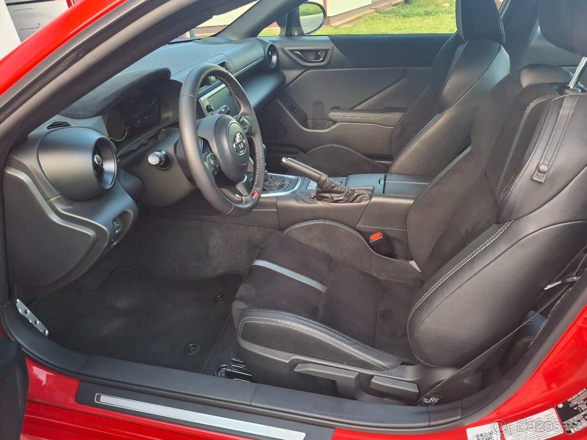 2023 Toyota GR86 - 8