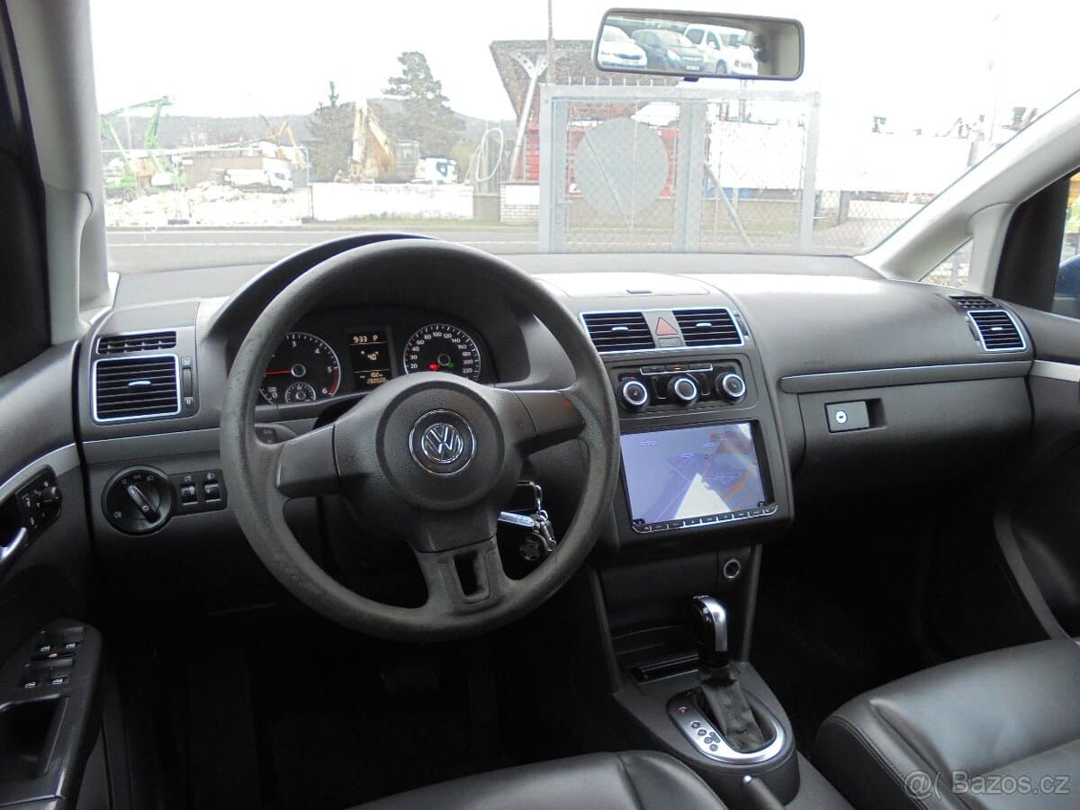 2011 Volkswagen TOURAN - 8