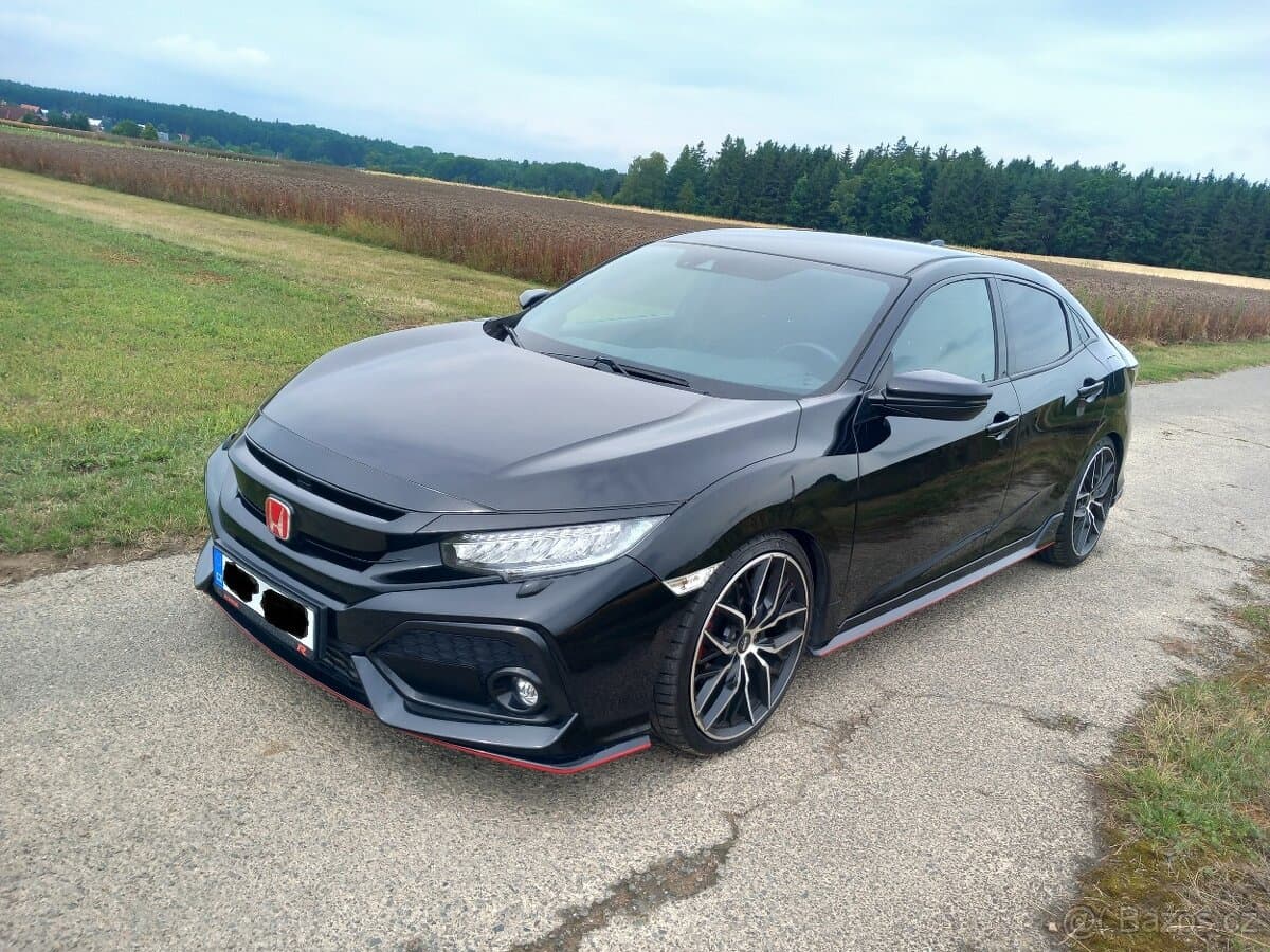 2017 Honda CIVIC - 8