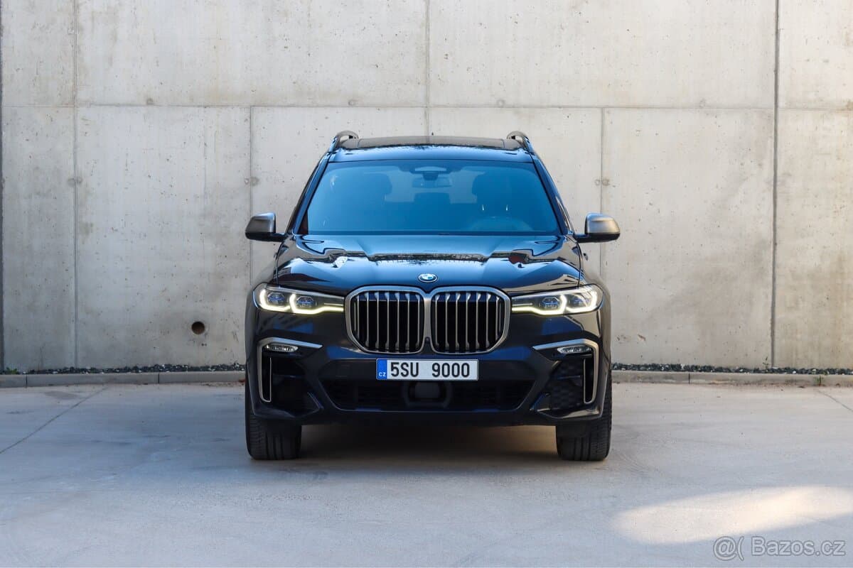 2021 BMW X7 - 8