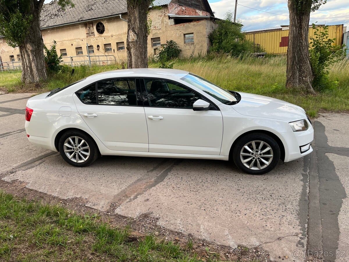 Škoda OCTAVIA - 8