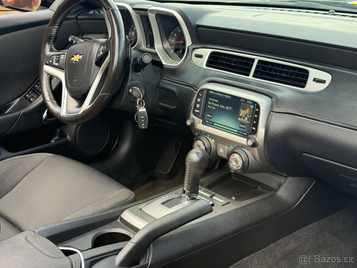 2015 Chevrolet CAMARO - 8