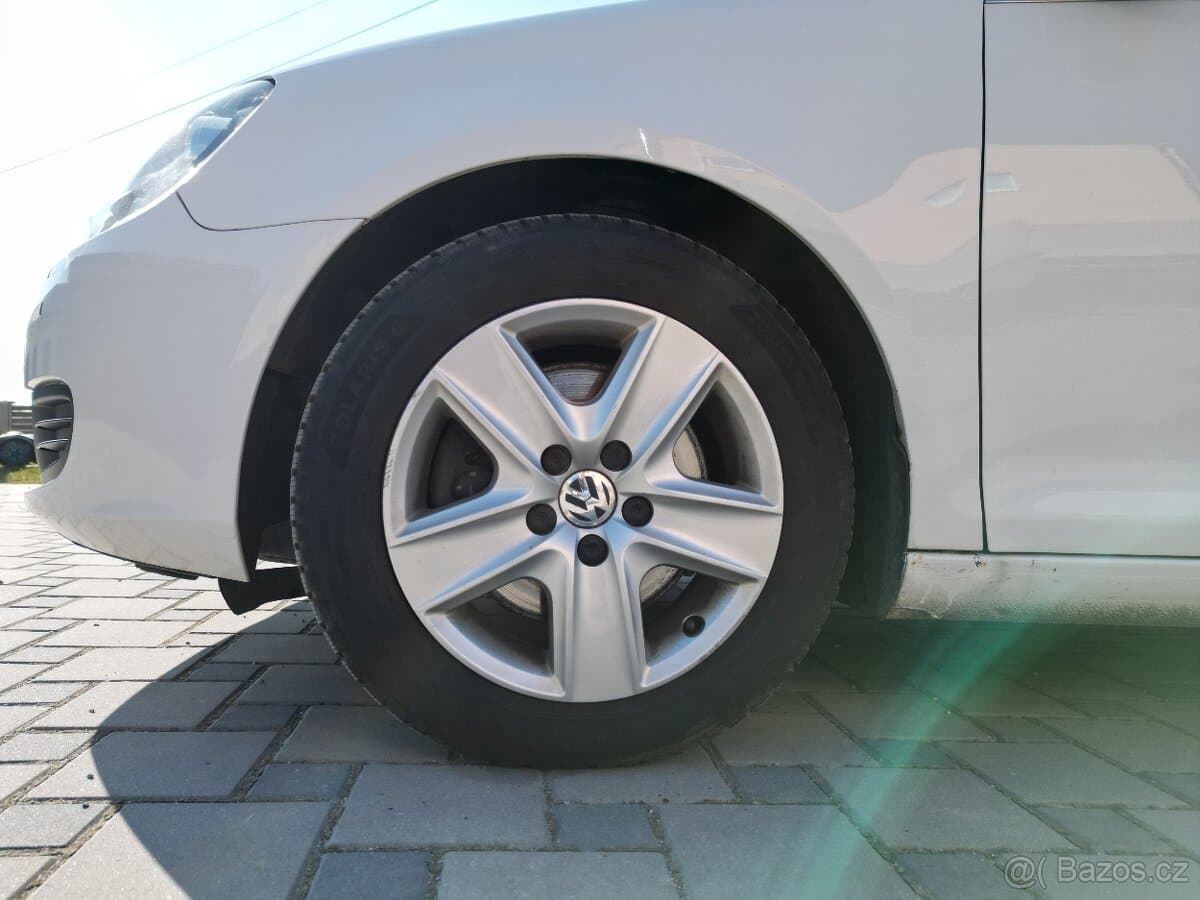 2010 Volkswagen GOLF - 8