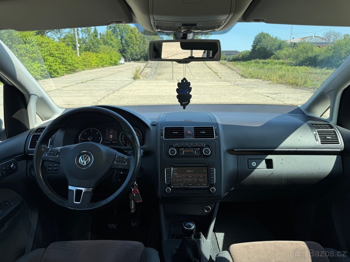 2011 Volkswagen TOURAN - 8