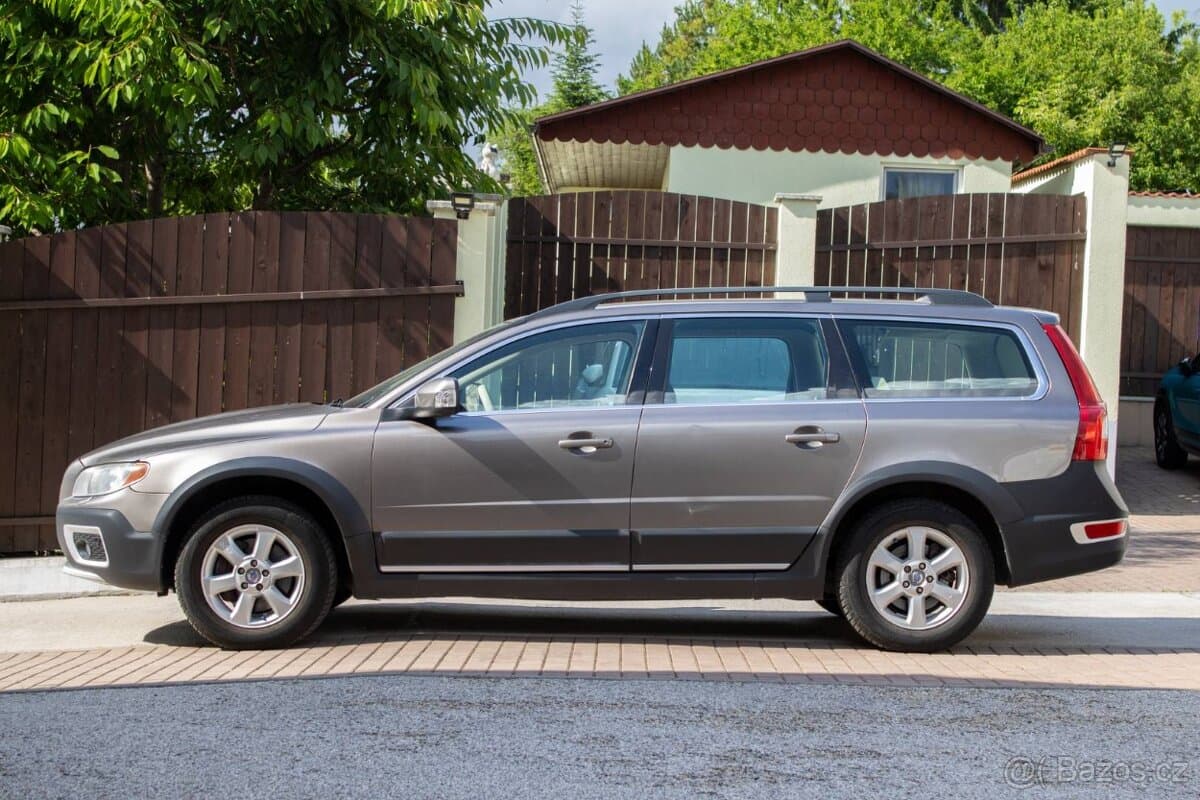2010 Volvo XC70 - 8