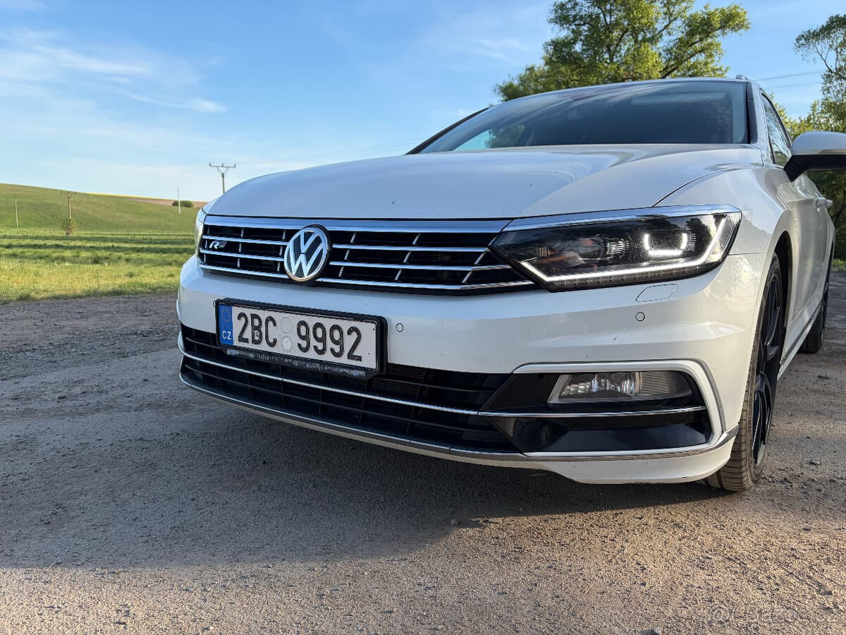 2019 Volkswagen PASSAT - 8