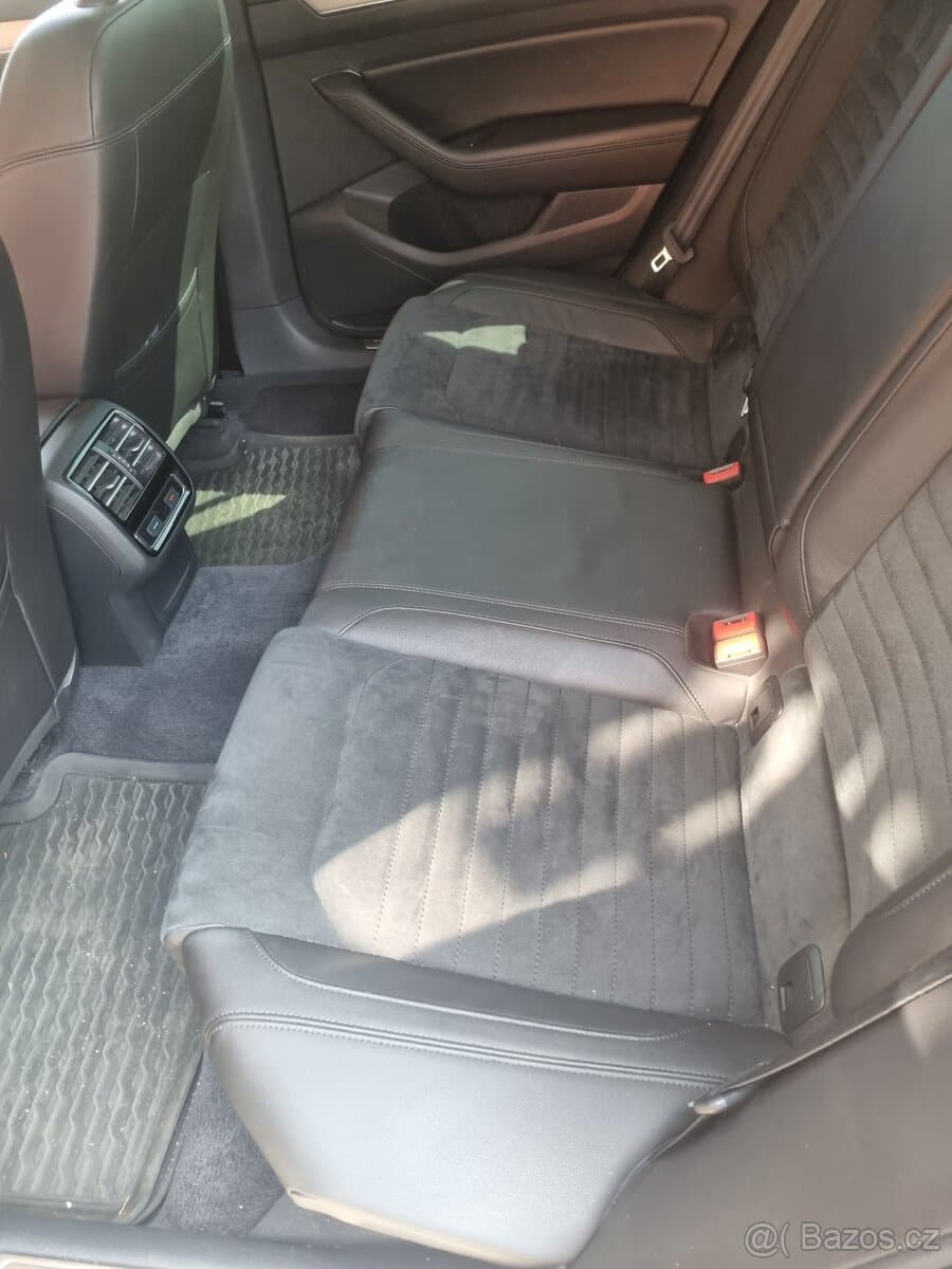 2018 Volkswagen PASSAT - 8