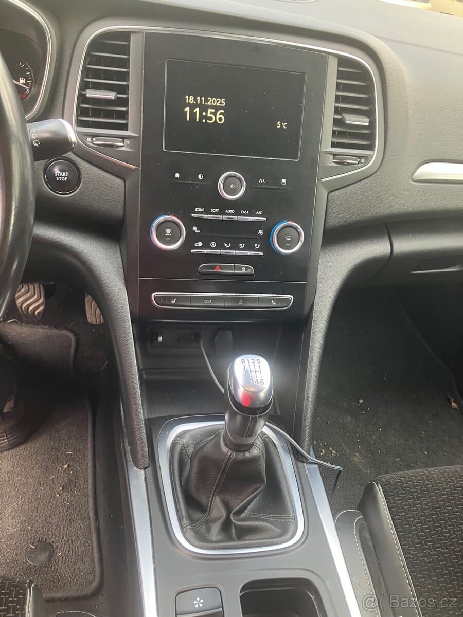 2019 Renault MEGANE - 8