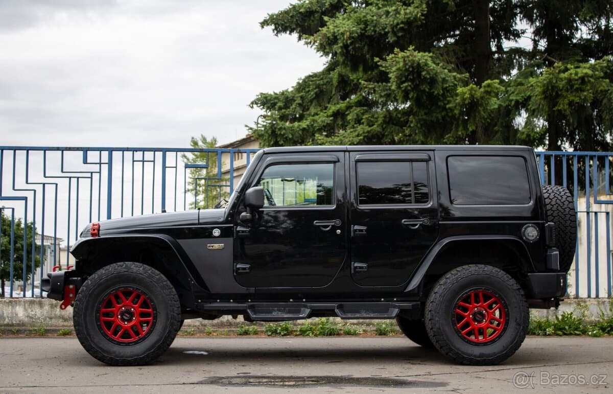 2013 Jeep WRANGLER - 8