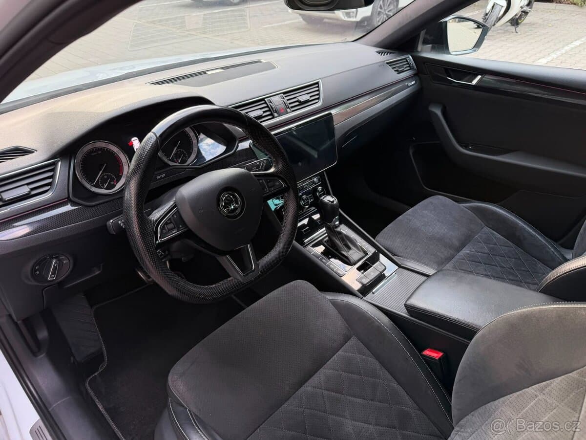 2019 Škoda SUPERB - 8