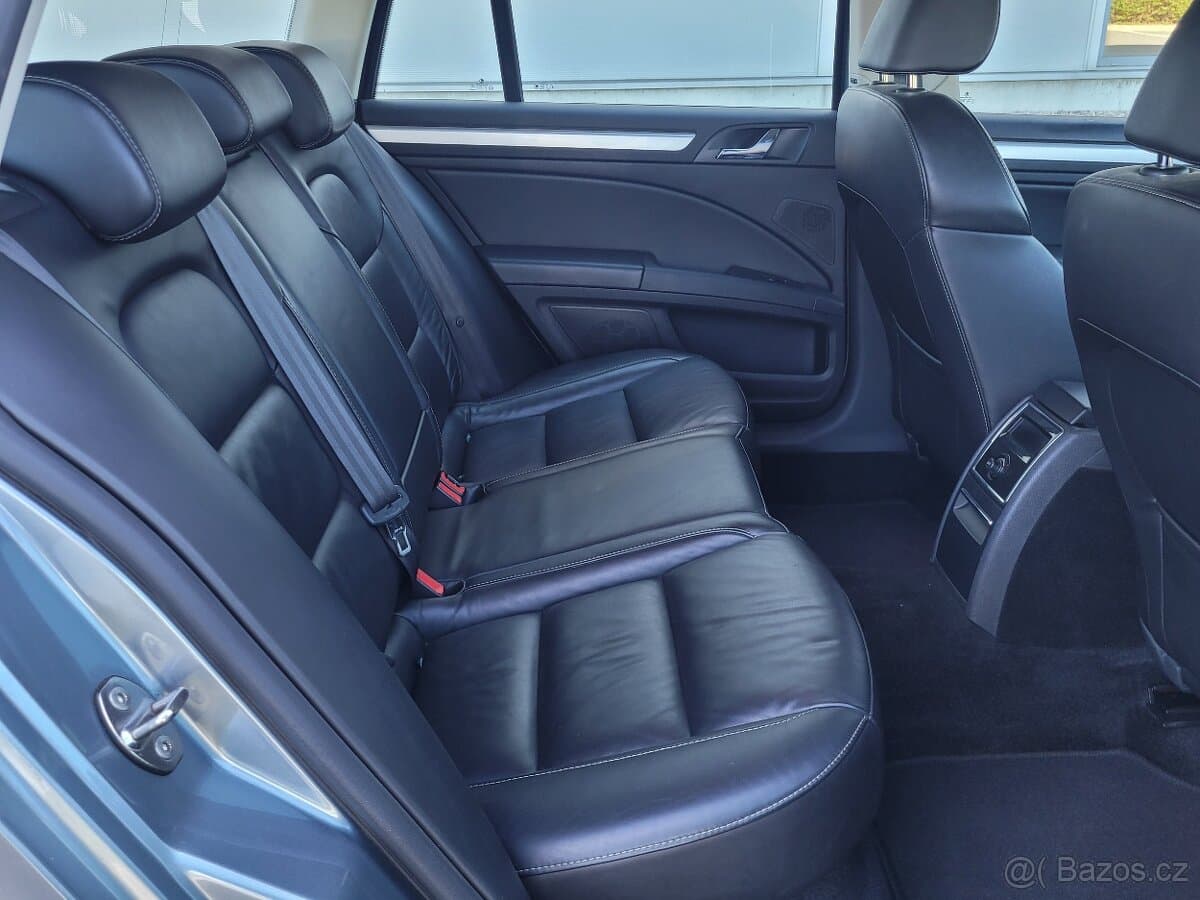 2010 Škoda SUPERB - 8