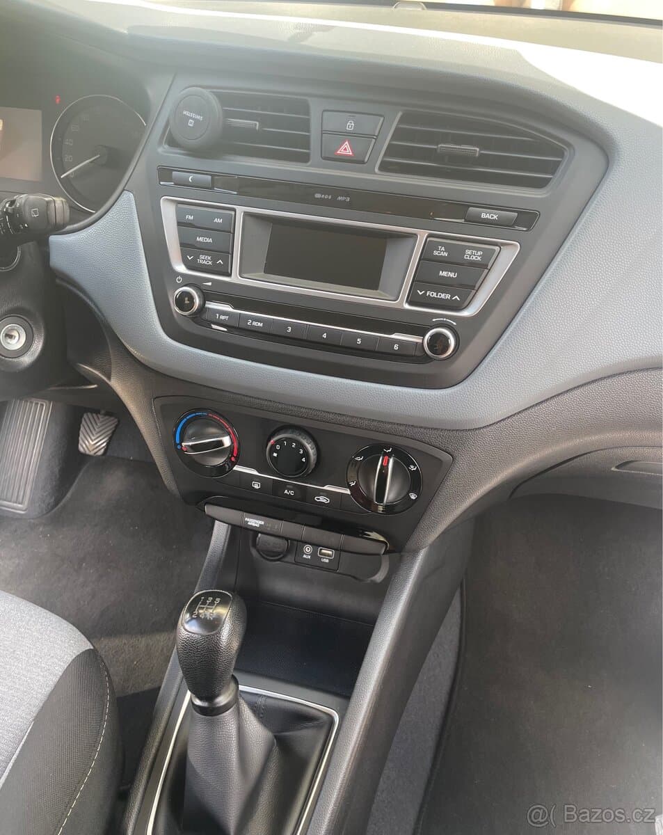 2016 Hyundai i20 - 8