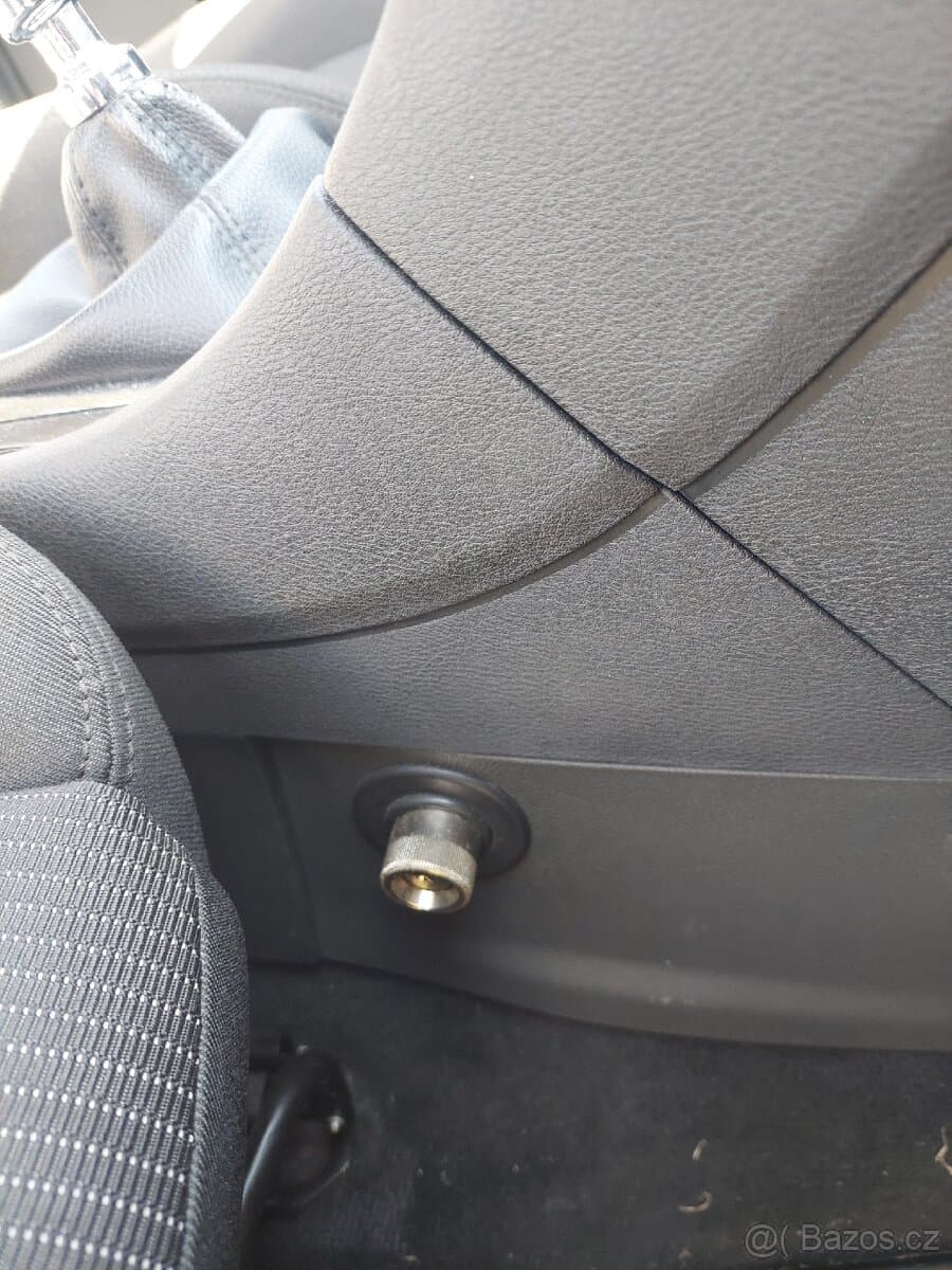 2010 Ford MONDEO - 8