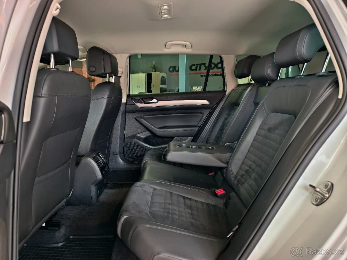 2019 Volkswagen PASSAT - 8