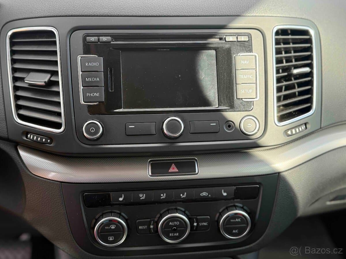 Volkswagen SHARAN - 8
