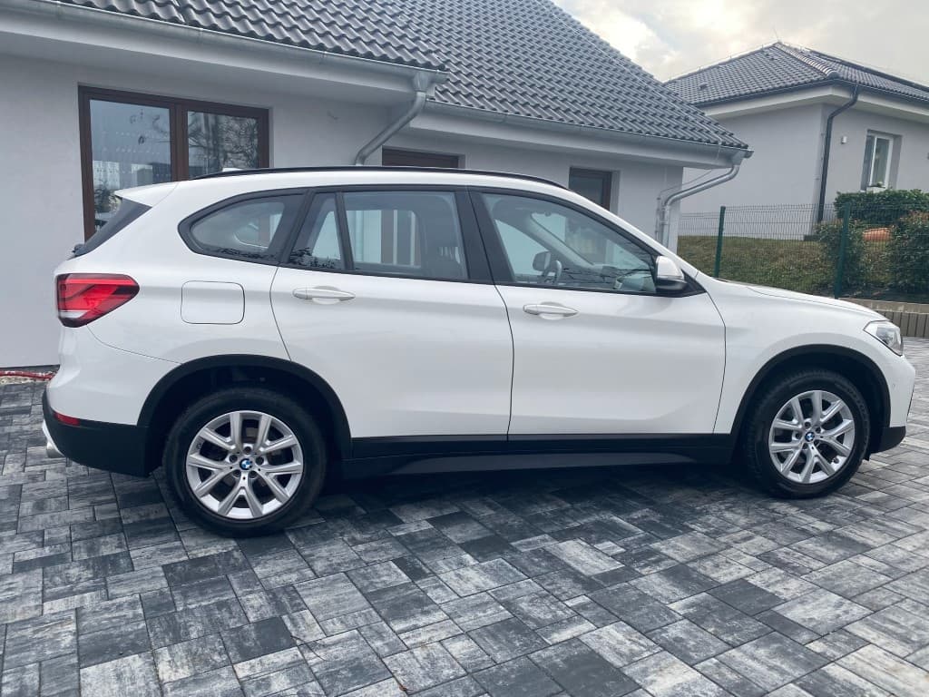 2021 BMW X1 - 8