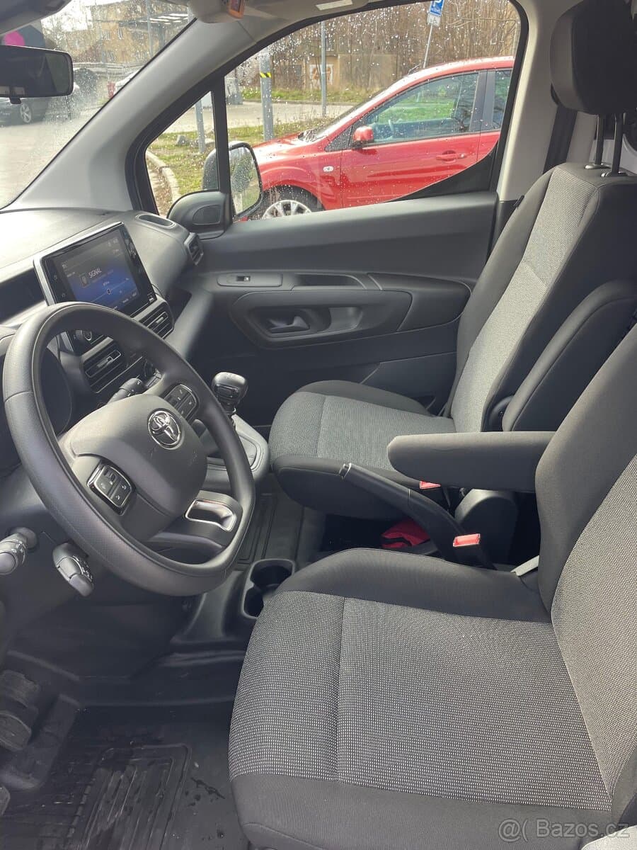 2024 Toyota PROACE - 8