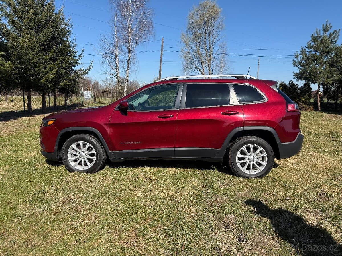 2021 Jeep CHEROKEE - 8