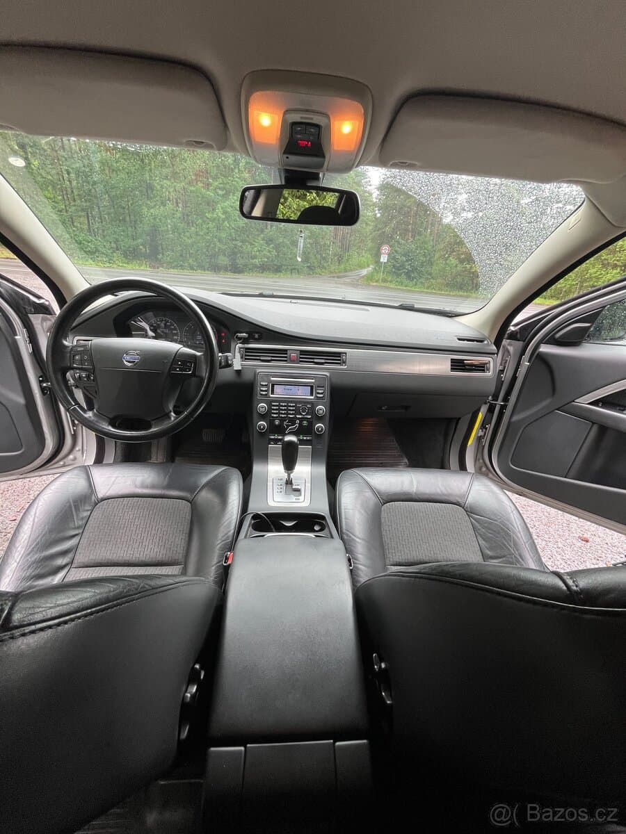 Volvo V70 - 8