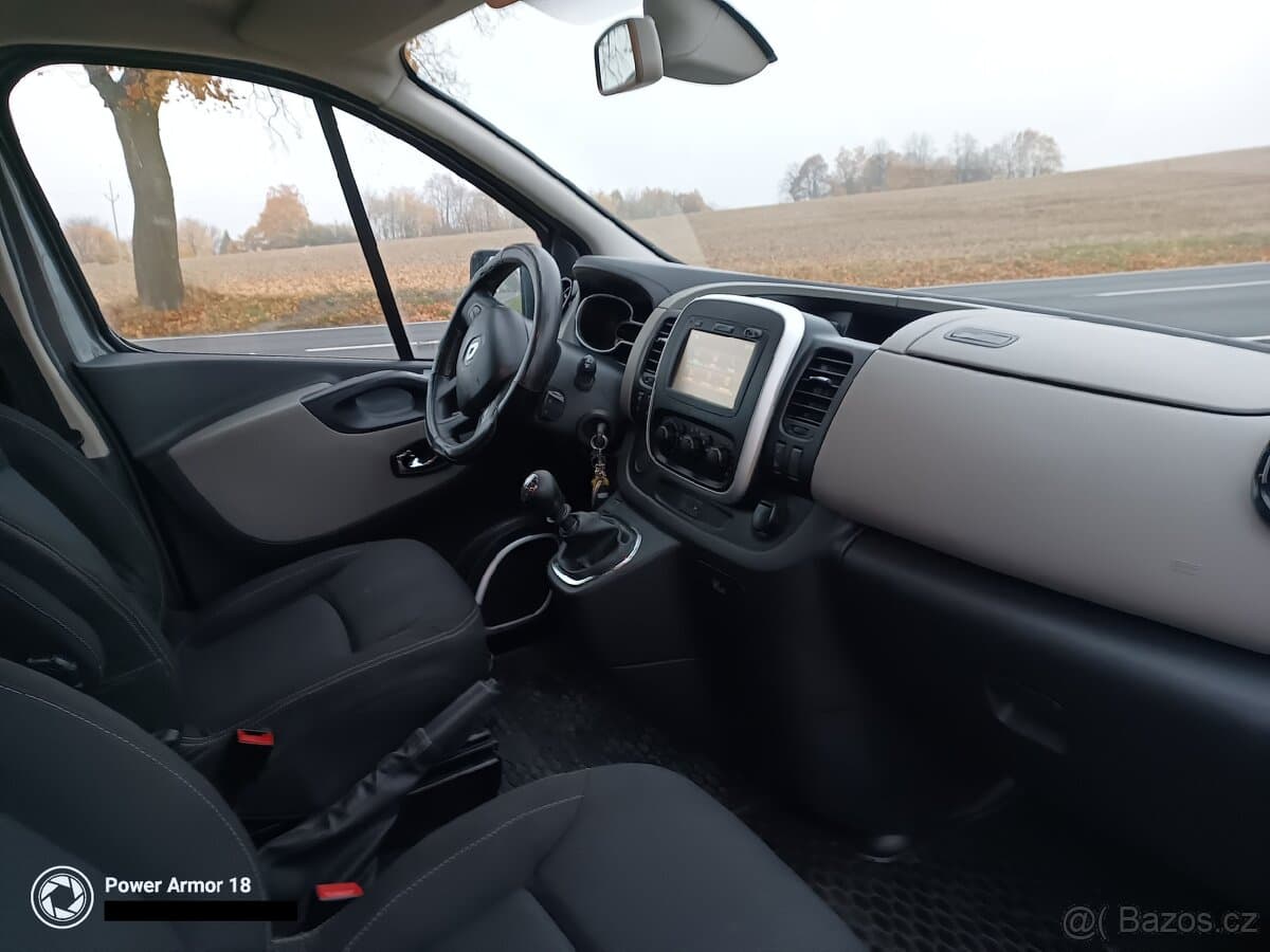 Renault TRAFIC - 8