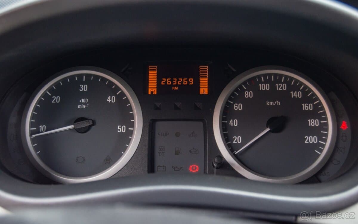 2011 Opel VIVARO - 8