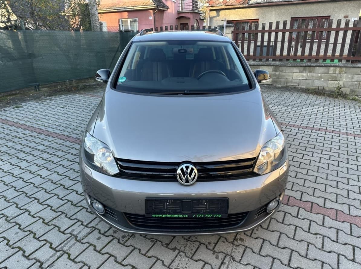 Volkswagen GOLF - 8