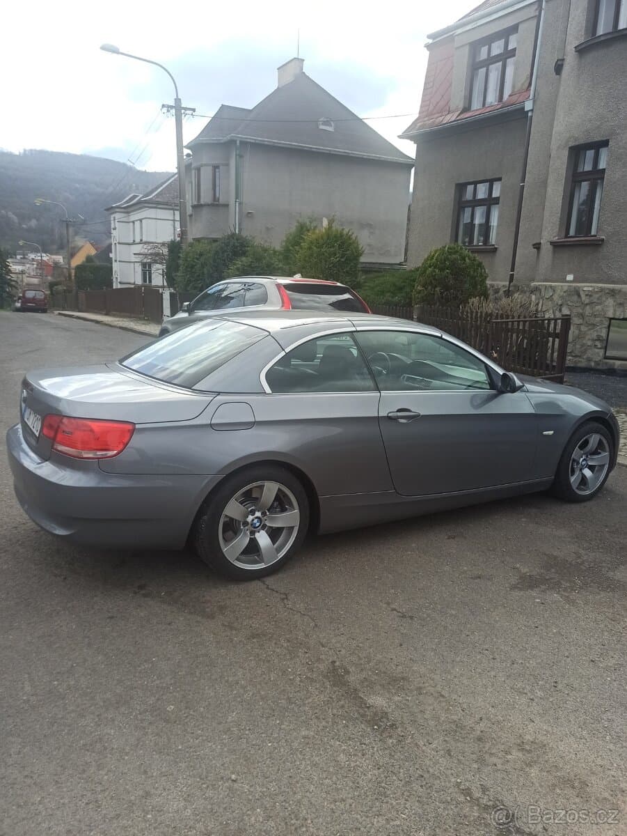 2009 BMW 3-SERIES - 8