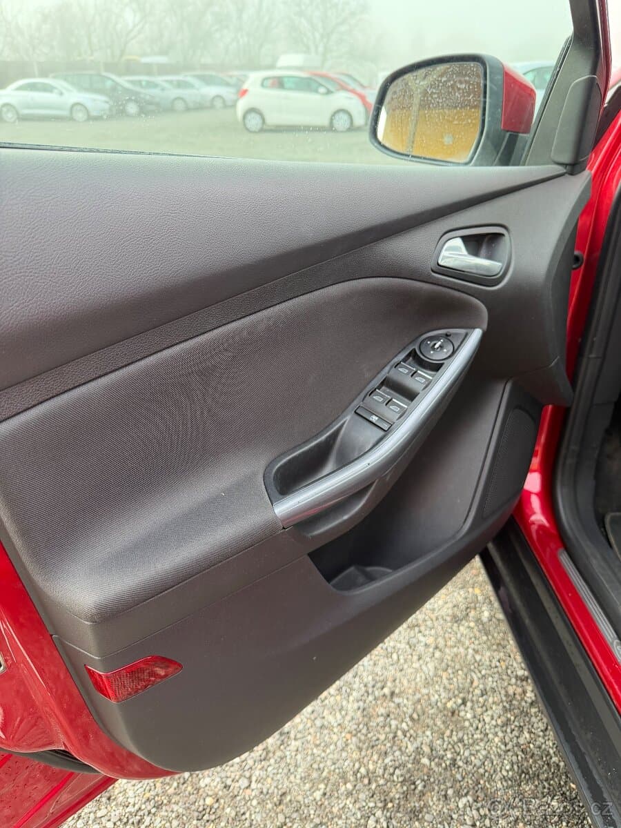 2013 Ford FOCUS - 8