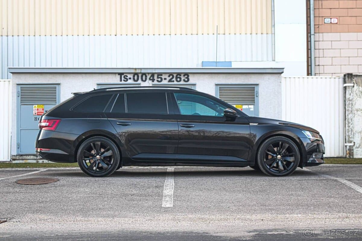 2018 Škoda SUPERB - 8