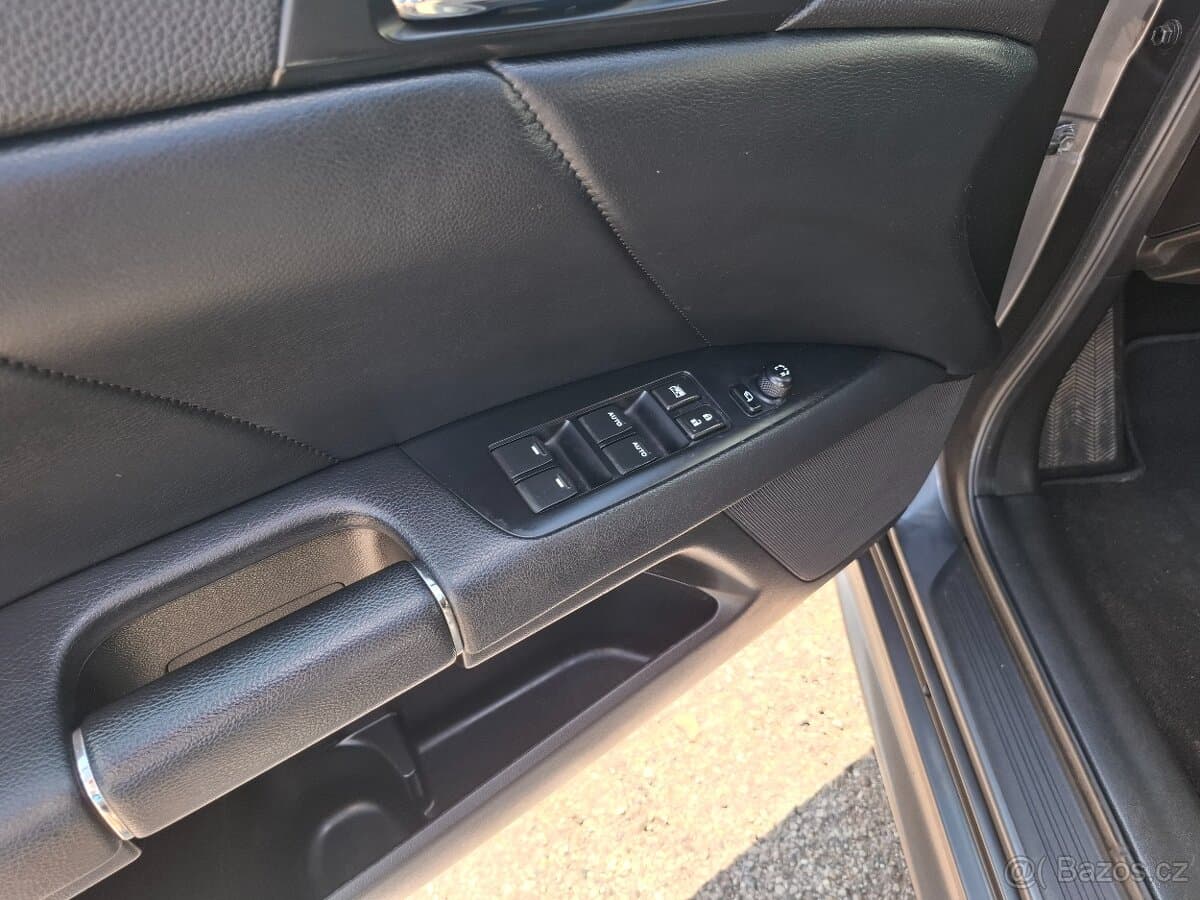 2012 Suzuki KIZASHI - 8
