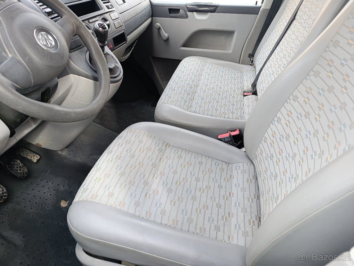 2011 Volkswagen TRANSPORTER - 8
