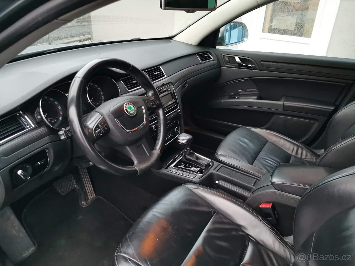 2011 Škoda SUPERB - 8