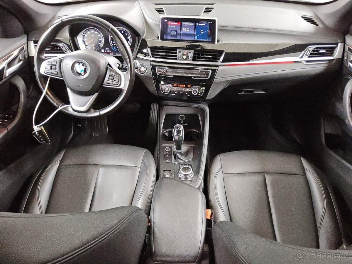 2020 BMW X1 - 8