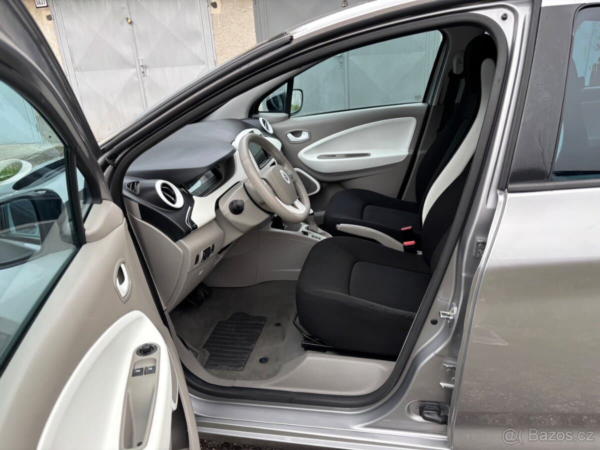 2015 Renault ZOE - 8