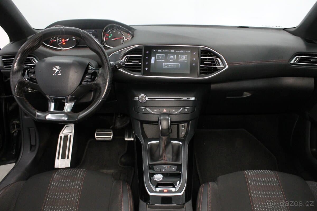 2016 Peugeot 308 - 8