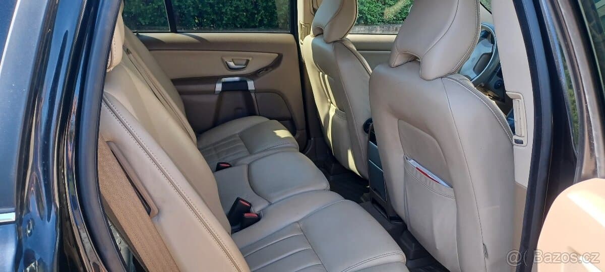 2012 Volvo XC90 - 8