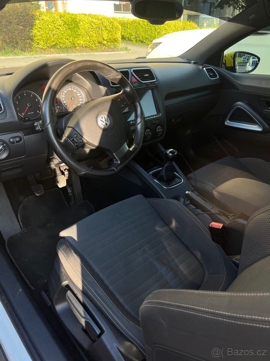 Volkswagen SCIROCCO - 8