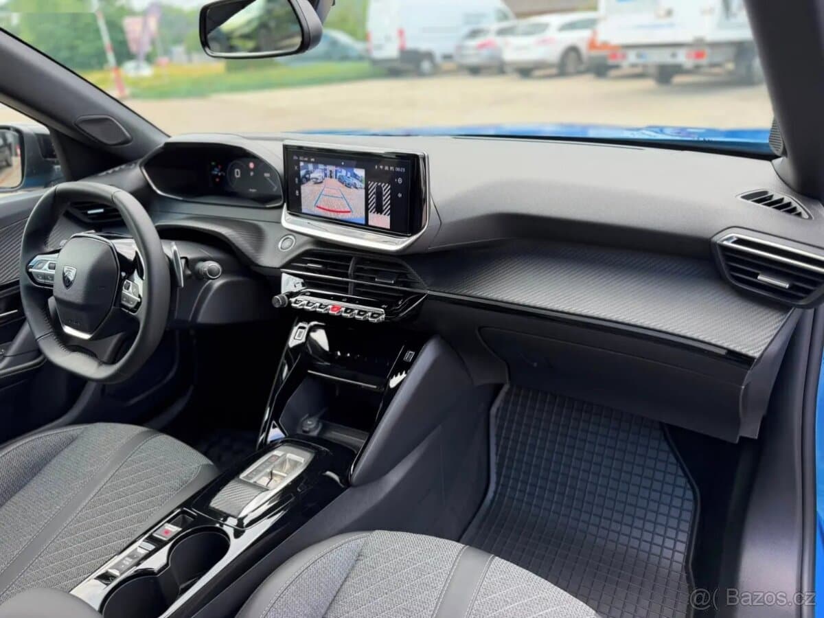 2024 Peugeot 2008 - 8