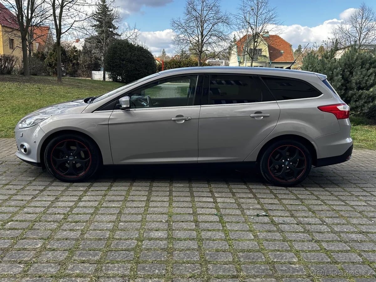 2012 Ford FOCUS - 8