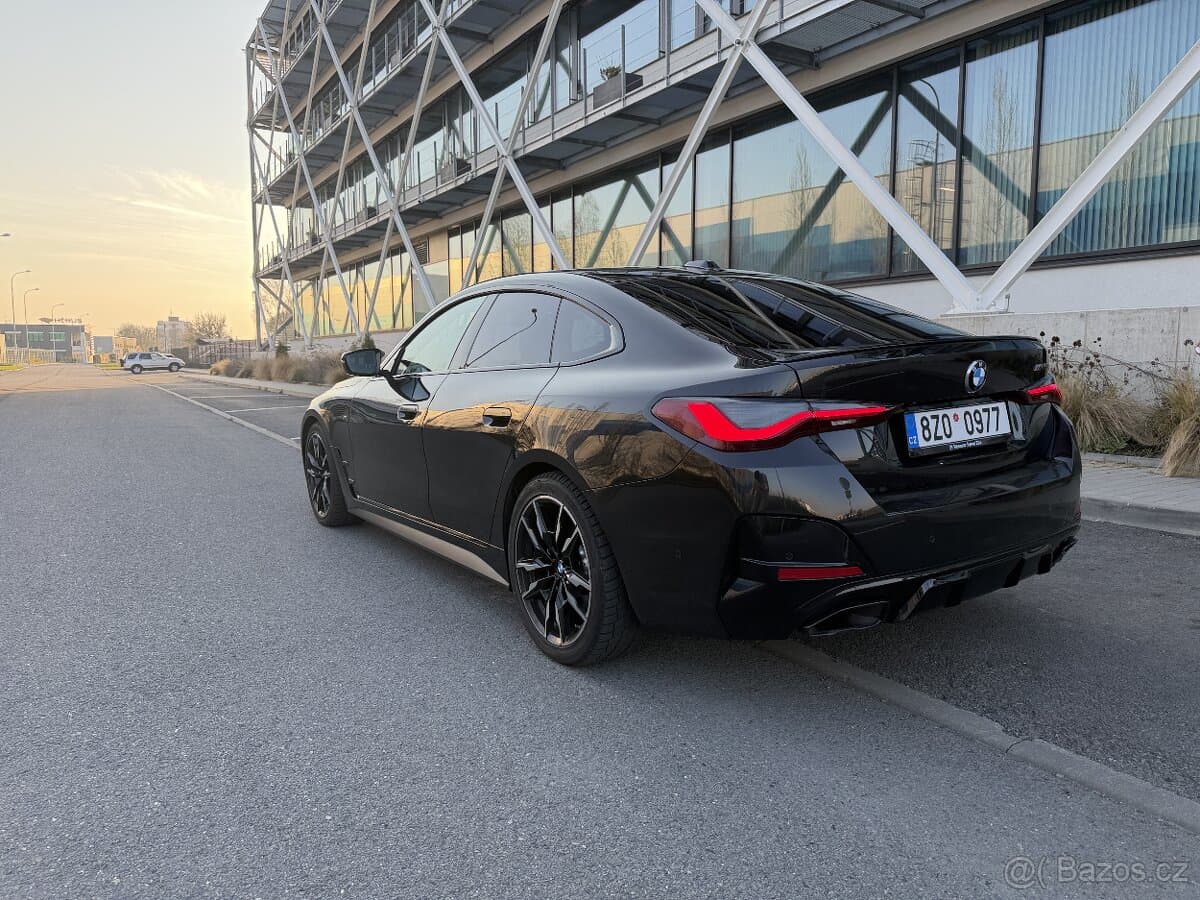 2023 BMW M4 - 8