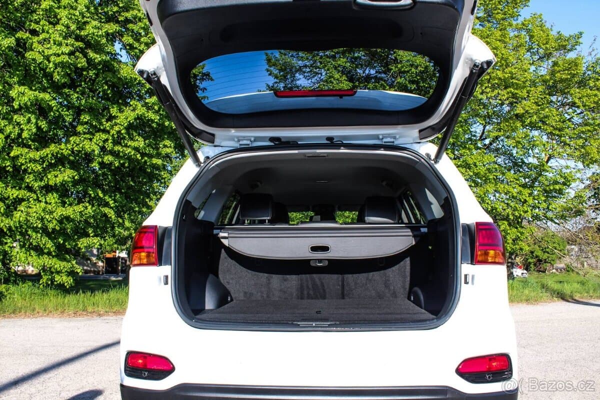 2019 Kia SORENTO - 8