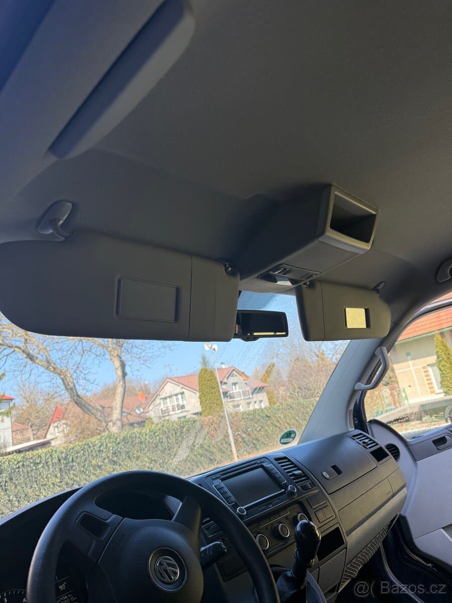 2011 Volkswagen TRANSPORTER - 8