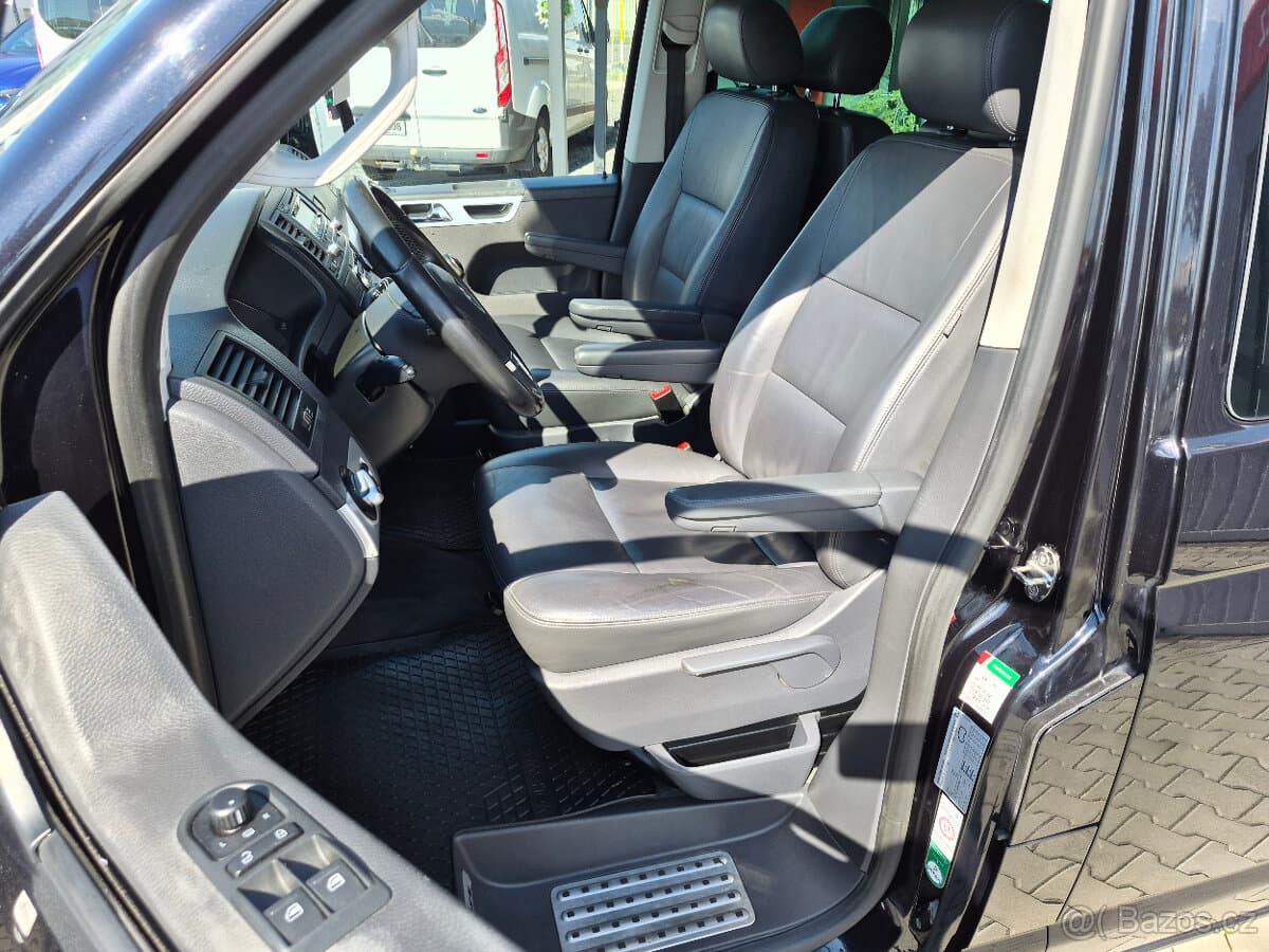 2013 Volkswagen MULTIVAN - 8