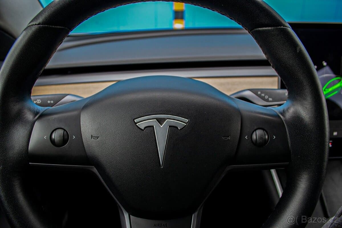 2019 Tesla MODEL 3 - 8
