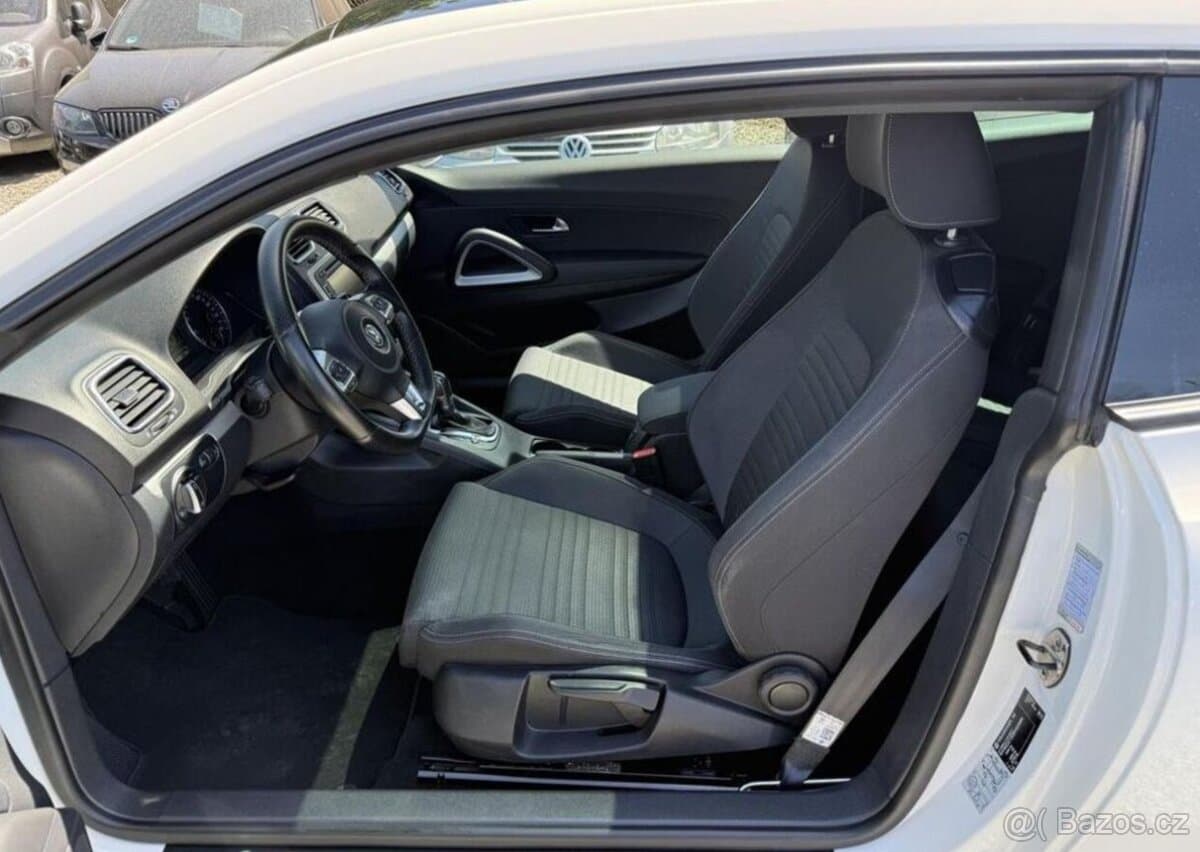 2010 Volkswagen SCIROCCO - 8